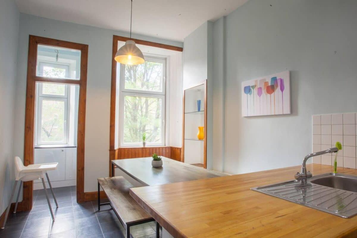 Modern, Light-Filled And Sleek West End Apartment Glasgow Eksteriør billede